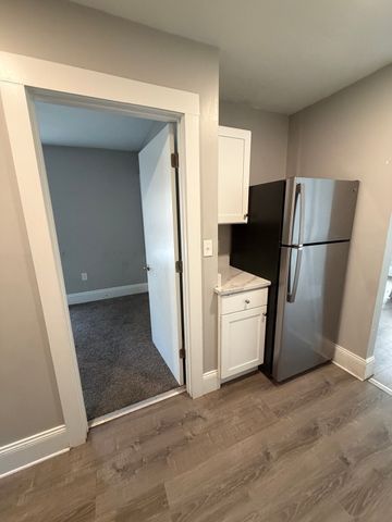 7 Phillips St 3, Beverly, MA 01915