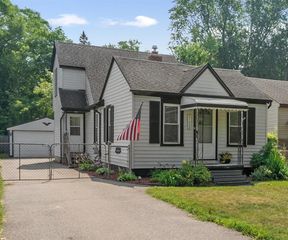 21208 Poinciana Street, Southfield, MI 48033