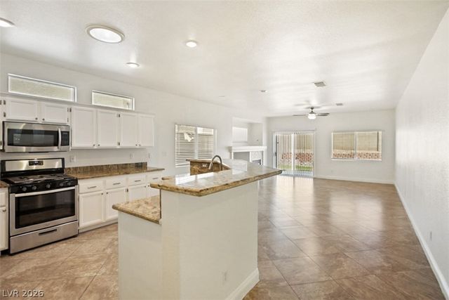 10326 Queens Church Avenue, Las Vegas, NV 89135