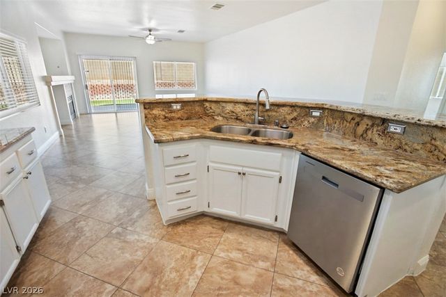 10326 Queens Church Avenue, Las Vegas, NV 89135