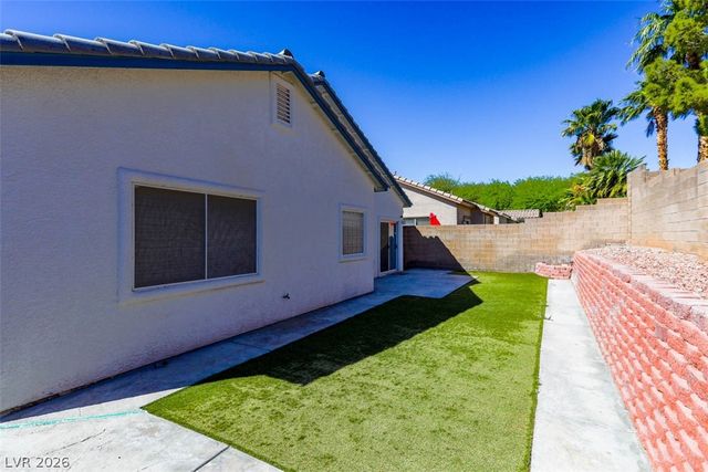 10326 Queens Church Avenue, Las Vegas, NV 89135