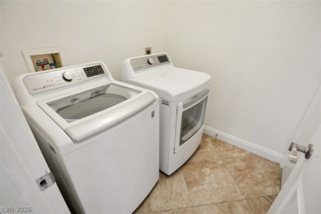 10326 Queens Church Avenue, Las Vegas, NV 89135