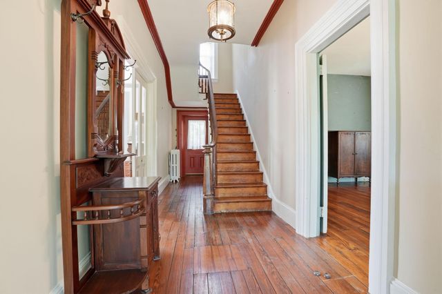 424 W WAVERLY RD, Glenside, PA 19038