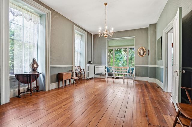 424 W WAVERLY RD, Glenside, PA 19038