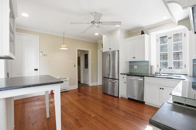 424 W WAVERLY RD, Glenside, PA 19038