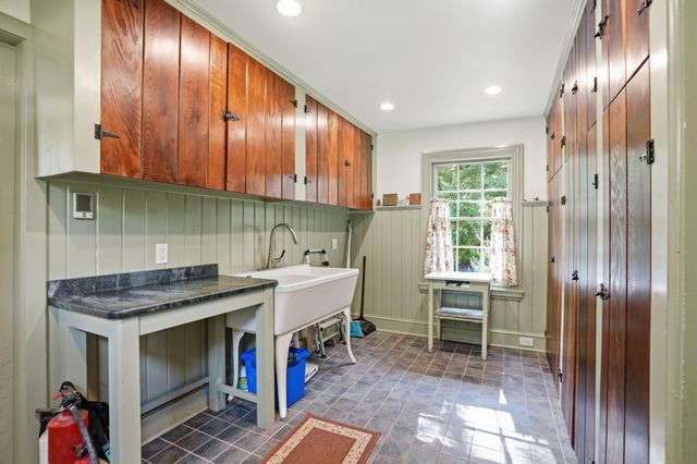 424 W WAVERLY RD, Glenside, PA 19038