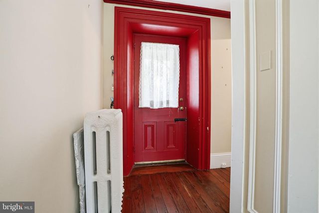 424 W WAVERLY RD, Glenside, PA 19038