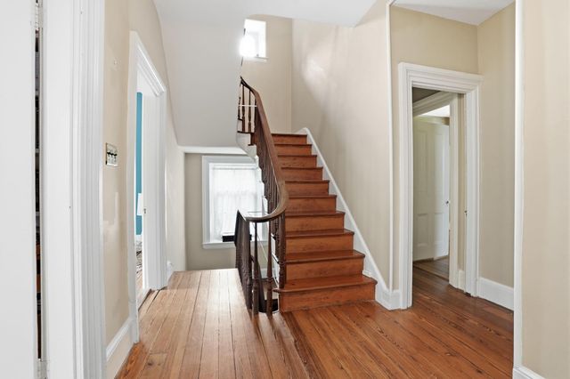 424 W WAVERLY RD, Glenside, PA 19038