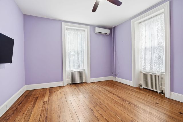 424 W WAVERLY RD, Glenside, PA 19038