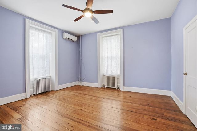 424 W WAVERLY RD, Glenside, PA 19038