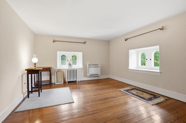 424 W WAVERLY RD, Glenside, PA 19038