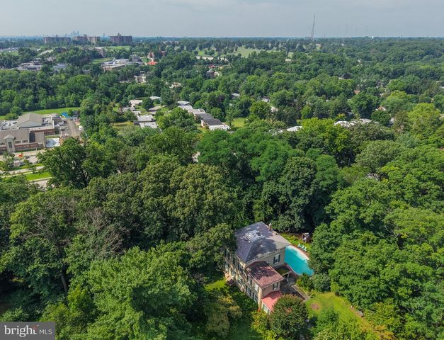 424 W WAVERLY RD, Glenside, PA 19038