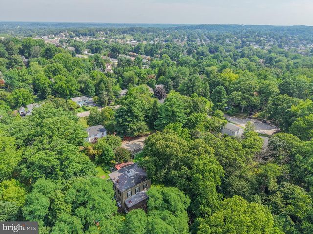 424 W WAVERLY RD, Glenside, PA 19038