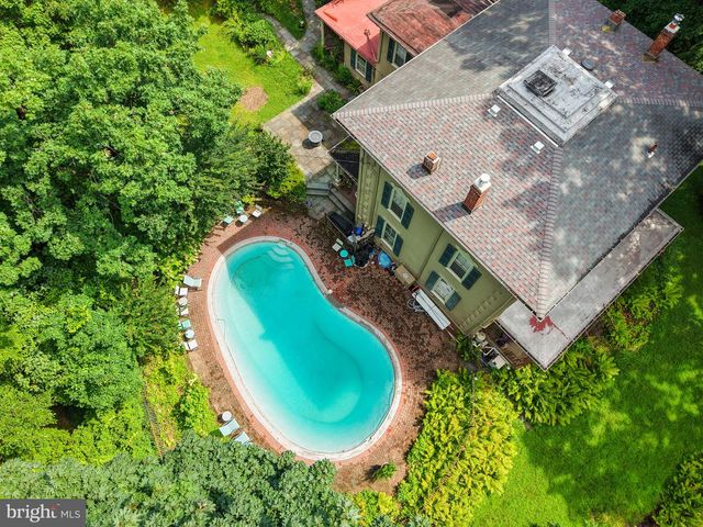 424 W WAVERLY RD, Glenside, PA 19038