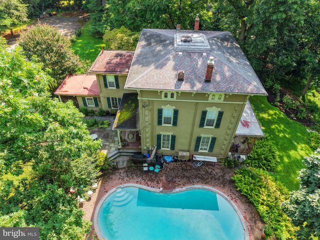 424 W WAVERLY RD, Glenside, PA 19038