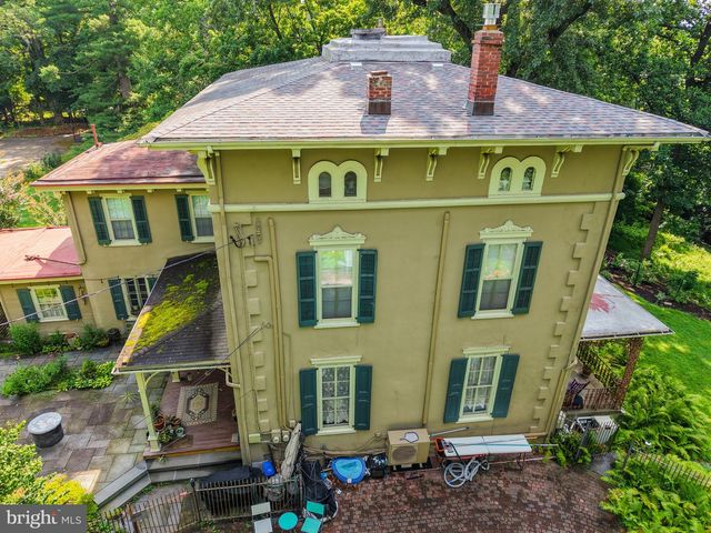 424 W WAVERLY RD, Glenside, PA 19038