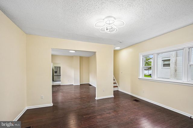 523 W 5TH ST, Palmyra, NJ 08065