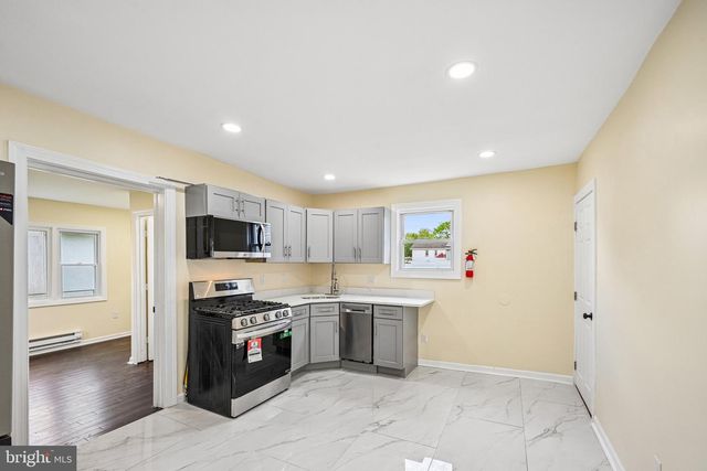523 W 5TH ST, Palmyra, NJ 08065