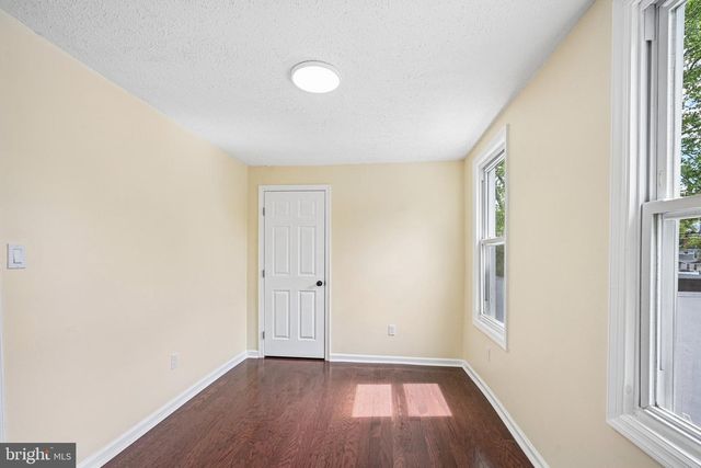 523 W 5TH ST, Palmyra, NJ 08065