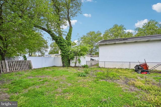 523 W 5TH ST, Palmyra, NJ 08065