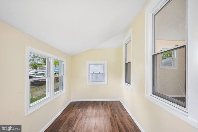 523 W 5TH ST, Palmyra, NJ 08065
