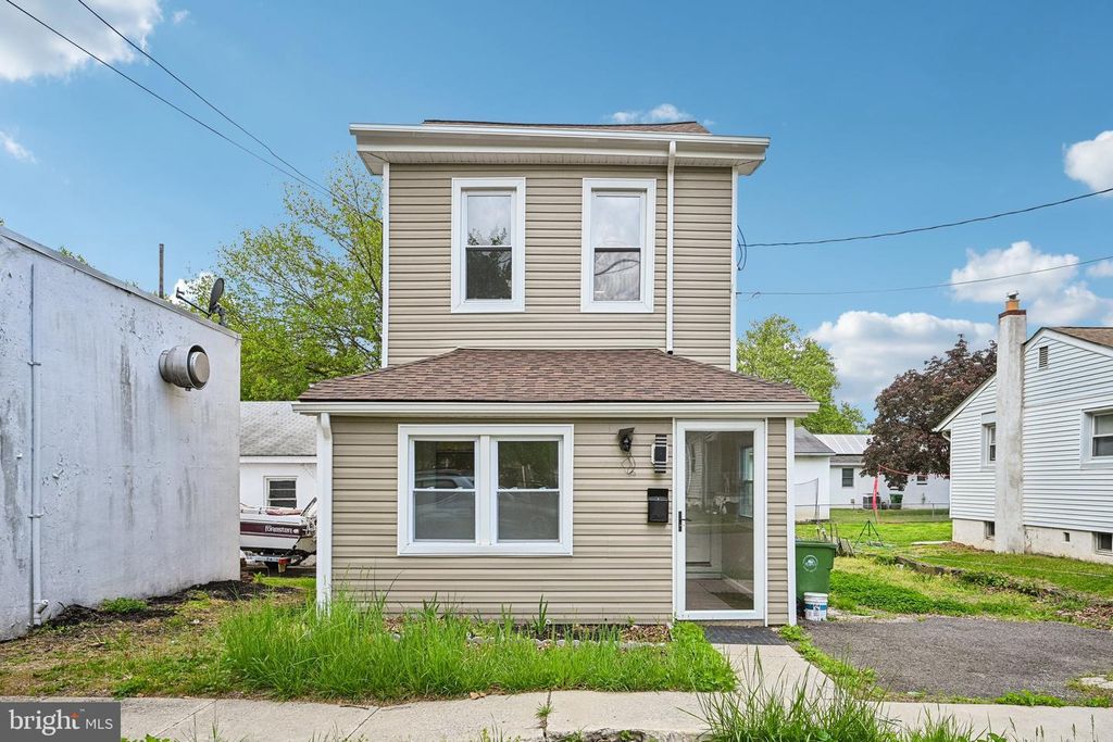 523 W 5TH ST, Palmyra, NJ 08065