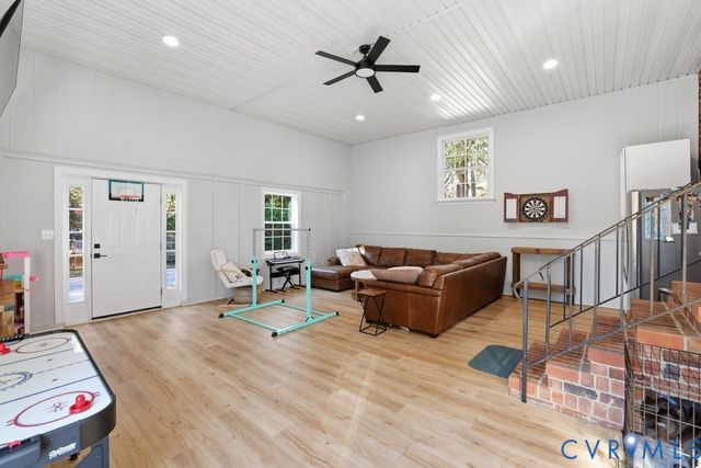 10062 Studley Farms Dr, Mechanicsville, VA 23116