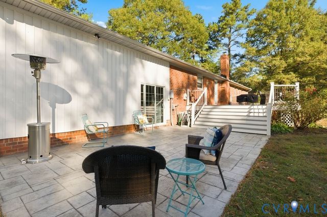 10062 Studley Farms Dr, Mechanicsville, VA 23116