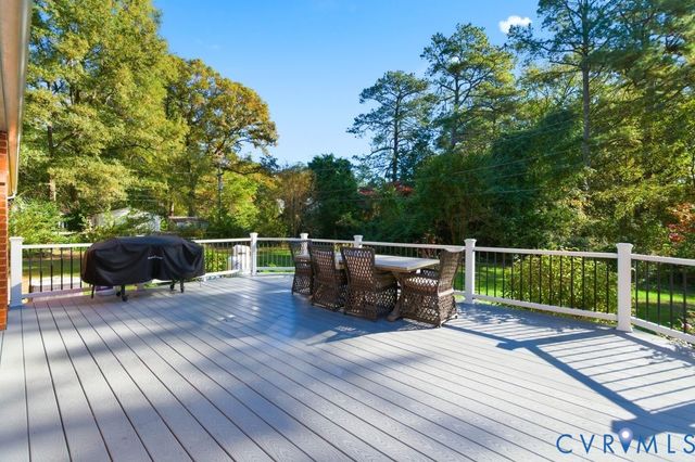 10062 Studley Farms Dr, Mechanicsville, VA 23116