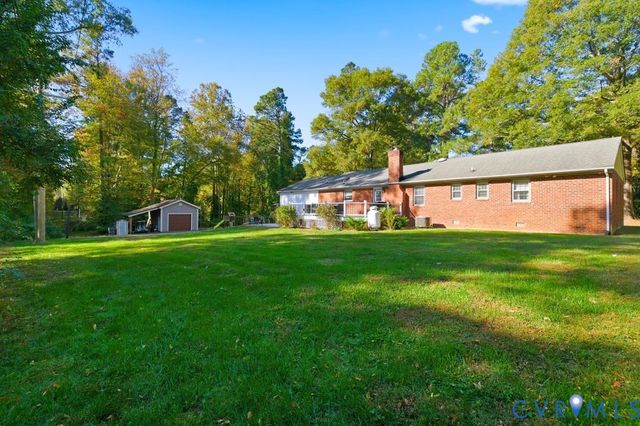 10062 Studley Farms Dr, Mechanicsville, VA 23116