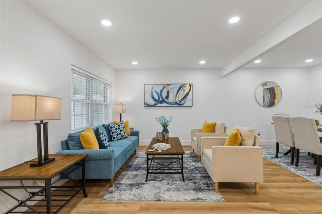 7439 37TH AVENUE N, St Petersburg, FL 33710