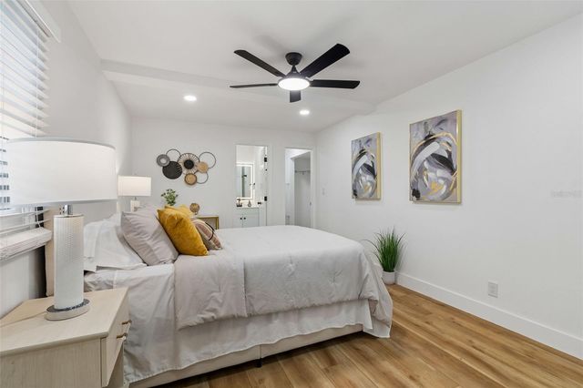 7439 37TH AVENUE N, St Petersburg, FL 33710