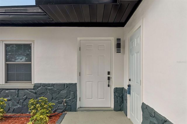 7439 37TH AVENUE N, St Petersburg, FL 33710