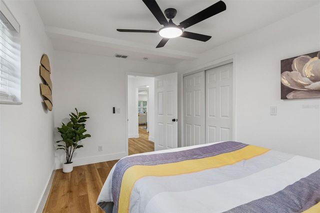 7439 37TH AVENUE N, St Petersburg, FL 33710