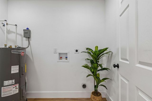 7439 37TH AVENUE N, St Petersburg, FL 33710