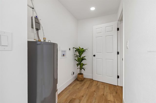 7439 37TH AVENUE N, St Petersburg, FL 33710