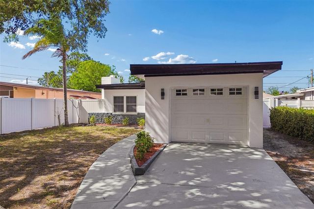 7439 37TH AVENUE N, St Petersburg, FL 33710