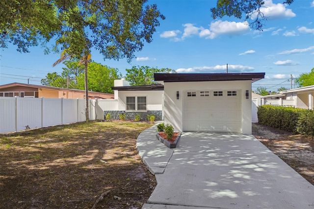 7439 37TH AVENUE N, St Petersburg, FL 33710