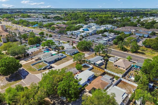 7439 37TH AVENUE N, St Petersburg, FL 33710