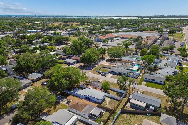 7439 37TH AVENUE N, St Petersburg, FL 33710