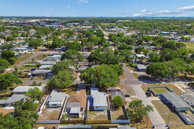 7439 37TH AVENUE N, St Petersburg, FL 33710