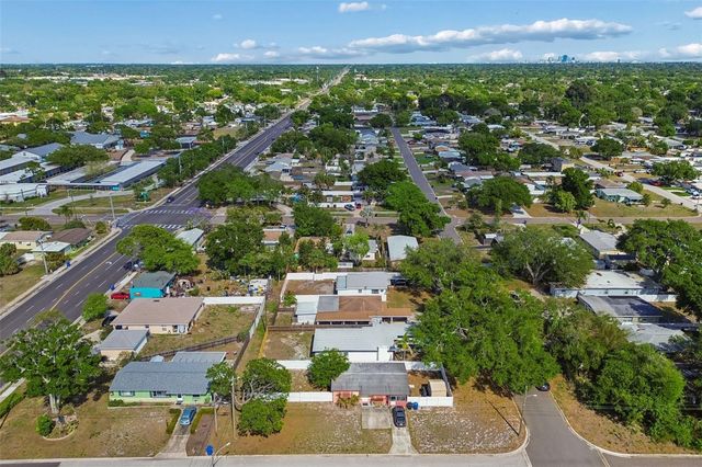 7439 37TH AVENUE N, St Petersburg, FL 33710