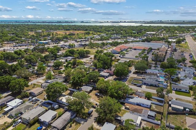 7439 37TH AVENUE N, St Petersburg, FL 33710