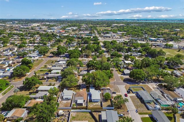 7439 37TH AVENUE N, St Petersburg, FL 33710