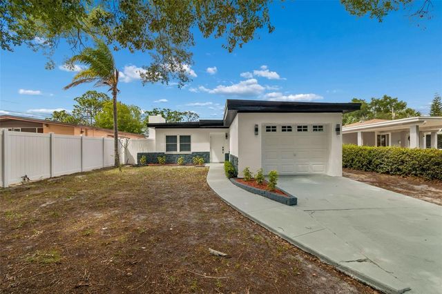 7439 37TH AVENUE N, St Petersburg, FL 33710