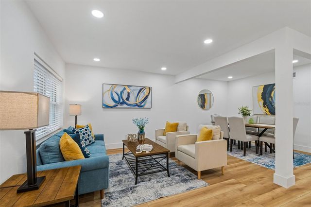 7439 37TH AVENUE N, St Petersburg, FL 33710