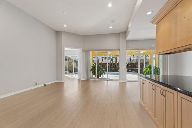 8445 E Garden Oaks Circle, Palm Beach Gardens, FL 33410