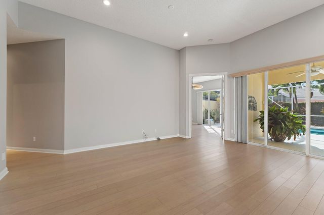 8445 E Garden Oaks Circle, Palm Beach Gardens, FL 33410