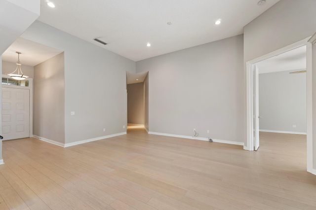 8445 E Garden Oaks Circle, Palm Beach Gardens, FL 33410