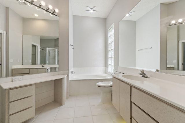 8445 E Garden Oaks Circle, Palm Beach Gardens, FL 33410